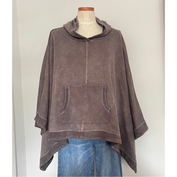 Sundance stone Gray Poncho style oversized hoodie size Small NWOT rare - Picture 1 of 6